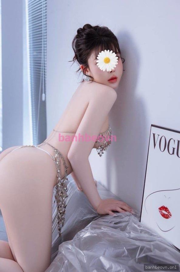 Nhã Uyên, 24 tuổi: 500k, 1m62, 49kg – Long Biên, Hà Nội – ảnh 4