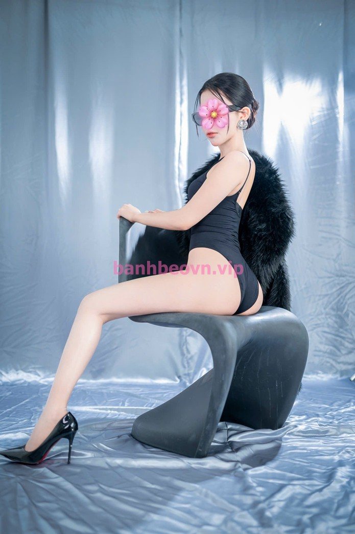 Linh Nhi – gái gọi Quận 8
