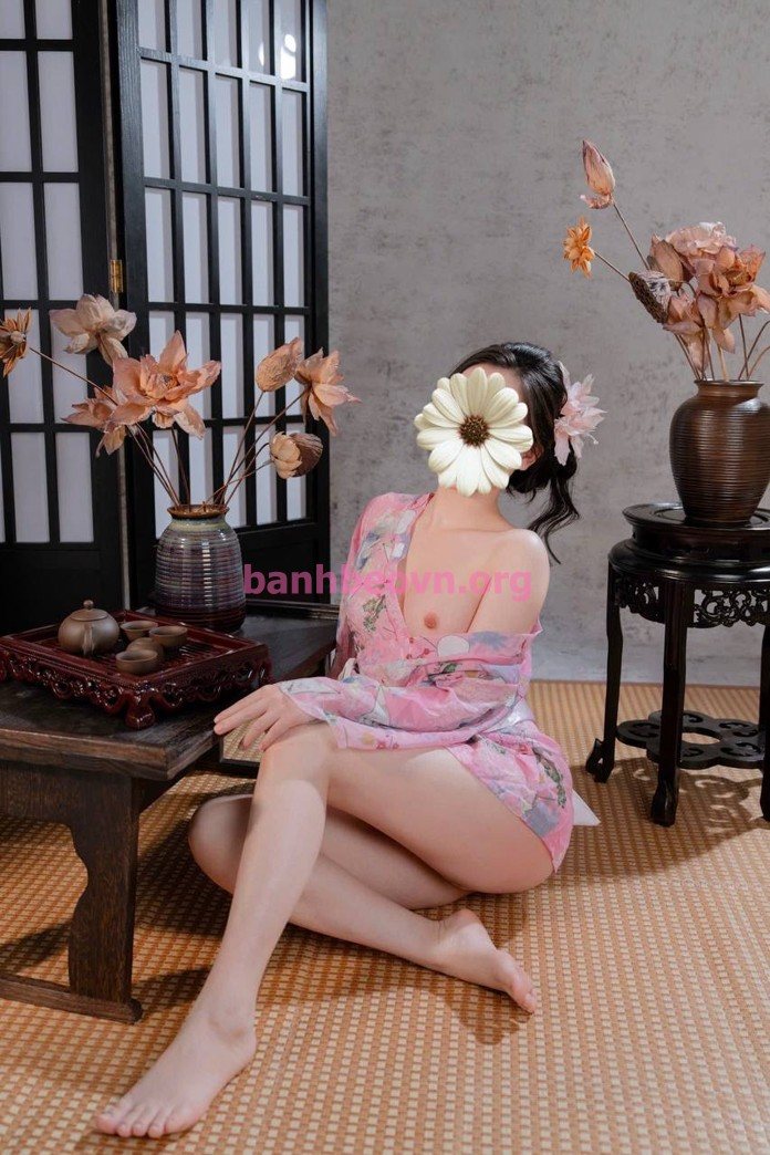 Trâm Anh, 23 tuổi: 700k, 1m55, 42kg – Quận 10, Sài Gòn – ảnh 9