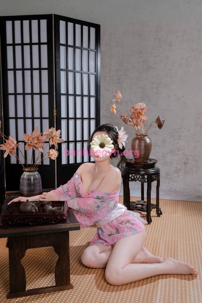 Trâm Anh, 23 tuổi: 700k, 1m55, 42kg – Quận 10, Sài Gòn – ảnh 7